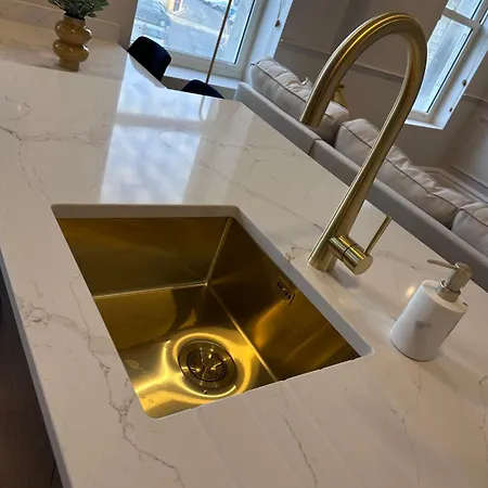 Luxury 2bed 2 Bath In Historic Bank Apartamento