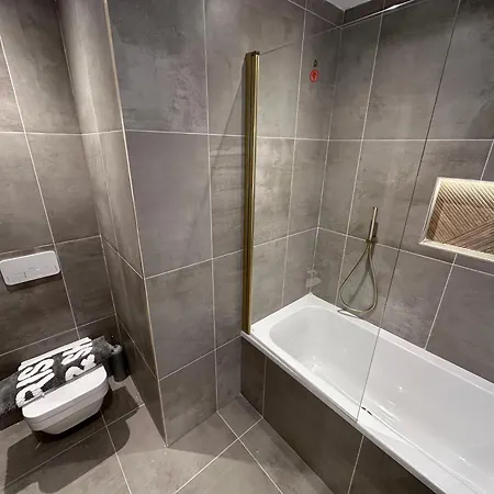 Luxury 2bed 2 Bath In Historic Bank Apartamento