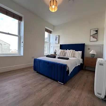 Luxury 2bed 2 Bath In Historic Bank * Leyburn