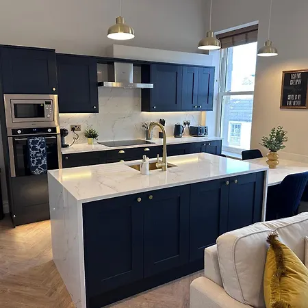 Luxury 2bed 2 Bath In Historic Bank Appartamento Leyburn